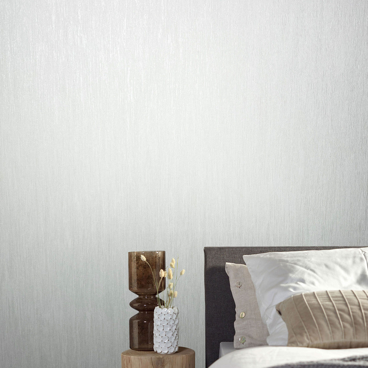 95032 Slub Natural Opulence White Wallpaper By Galerie