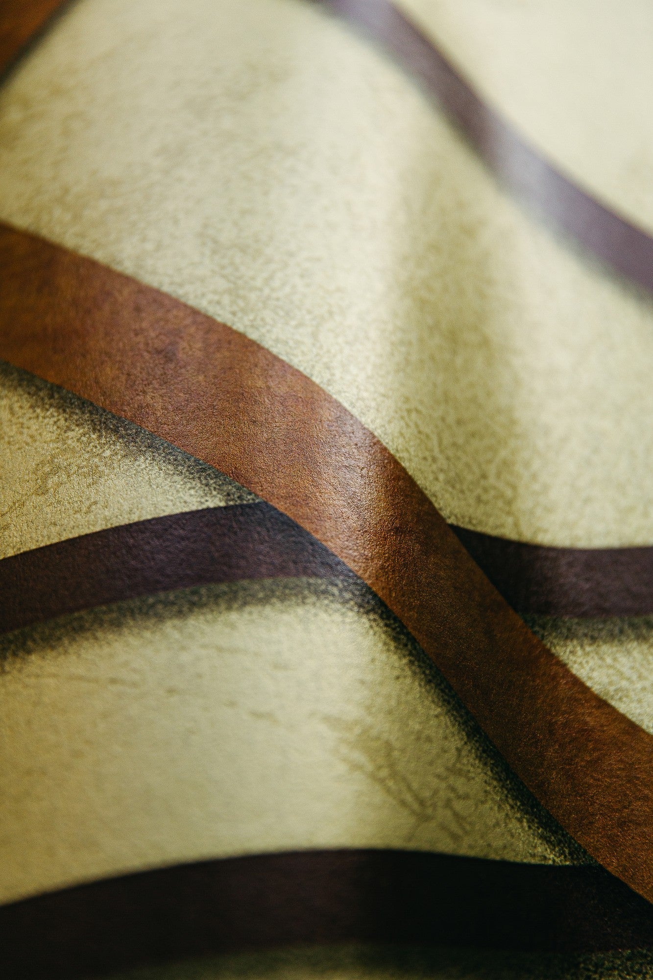 9600400 L-Geometric Gold Random Metallics Mural by Coordonné