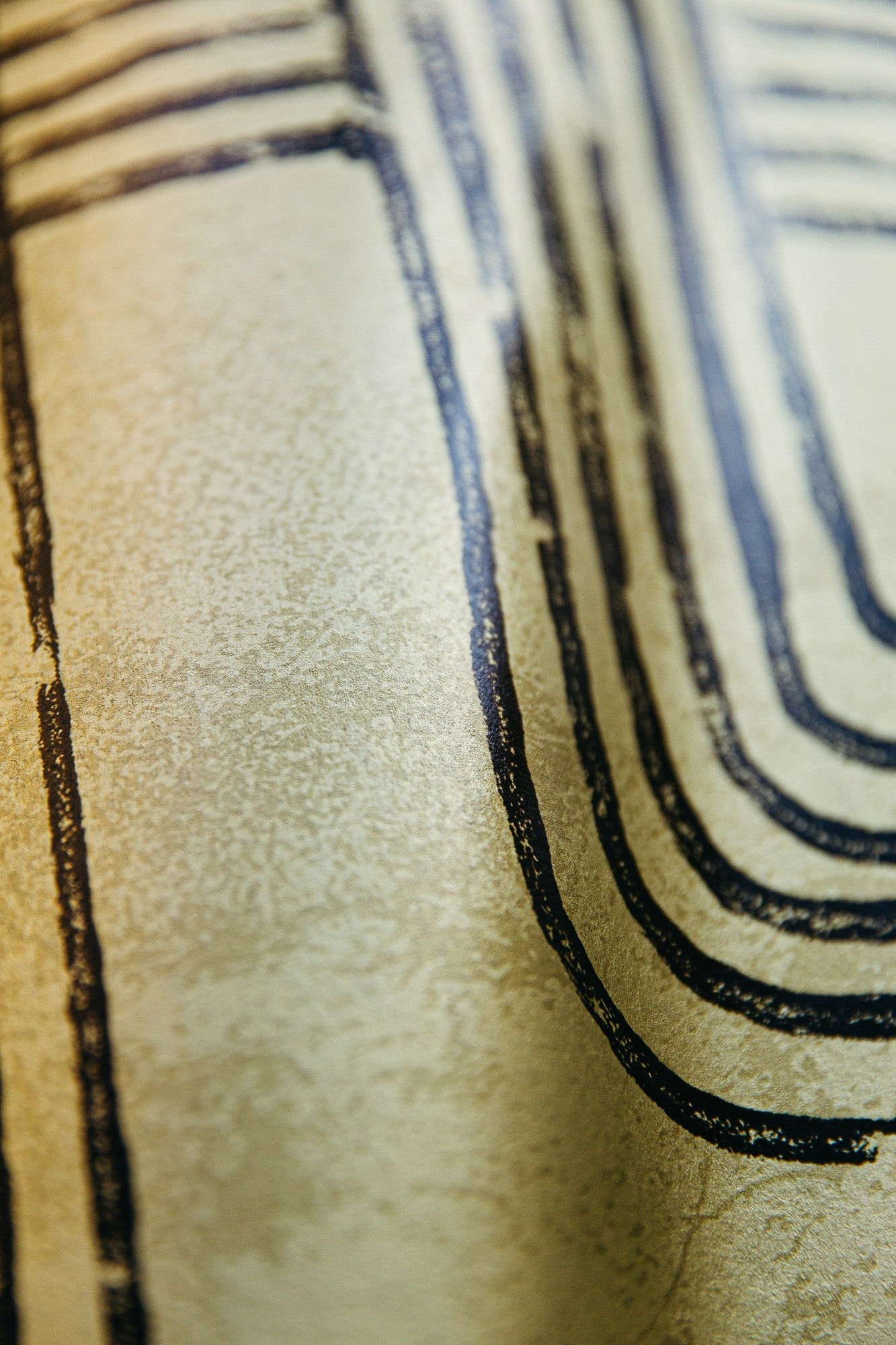 9600800 Gatsby Gold Random Metallics Mural by Coordonné