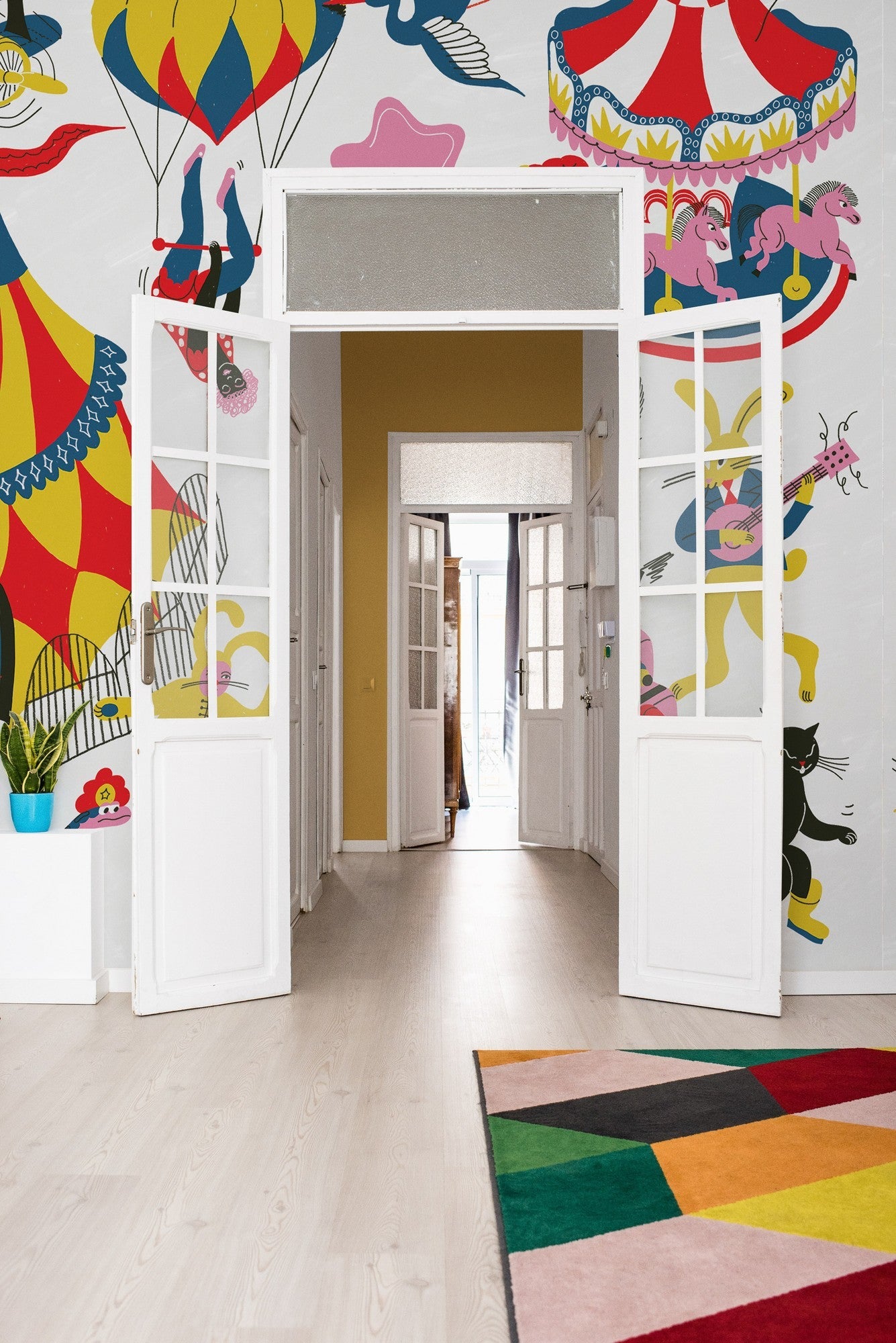 9700110 Magic Circus Wild Random Kids Mural by Coordonné