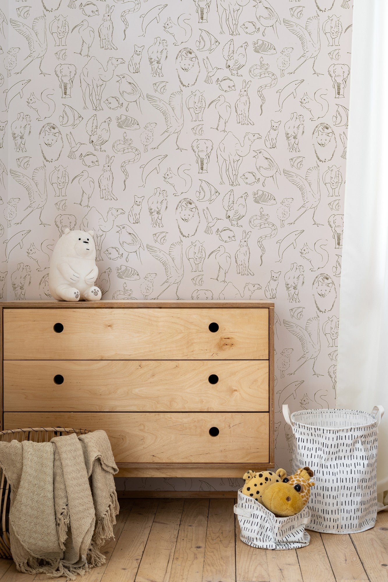 9700180 Zoology Natural Random Kids Wallpaper by Coordonné