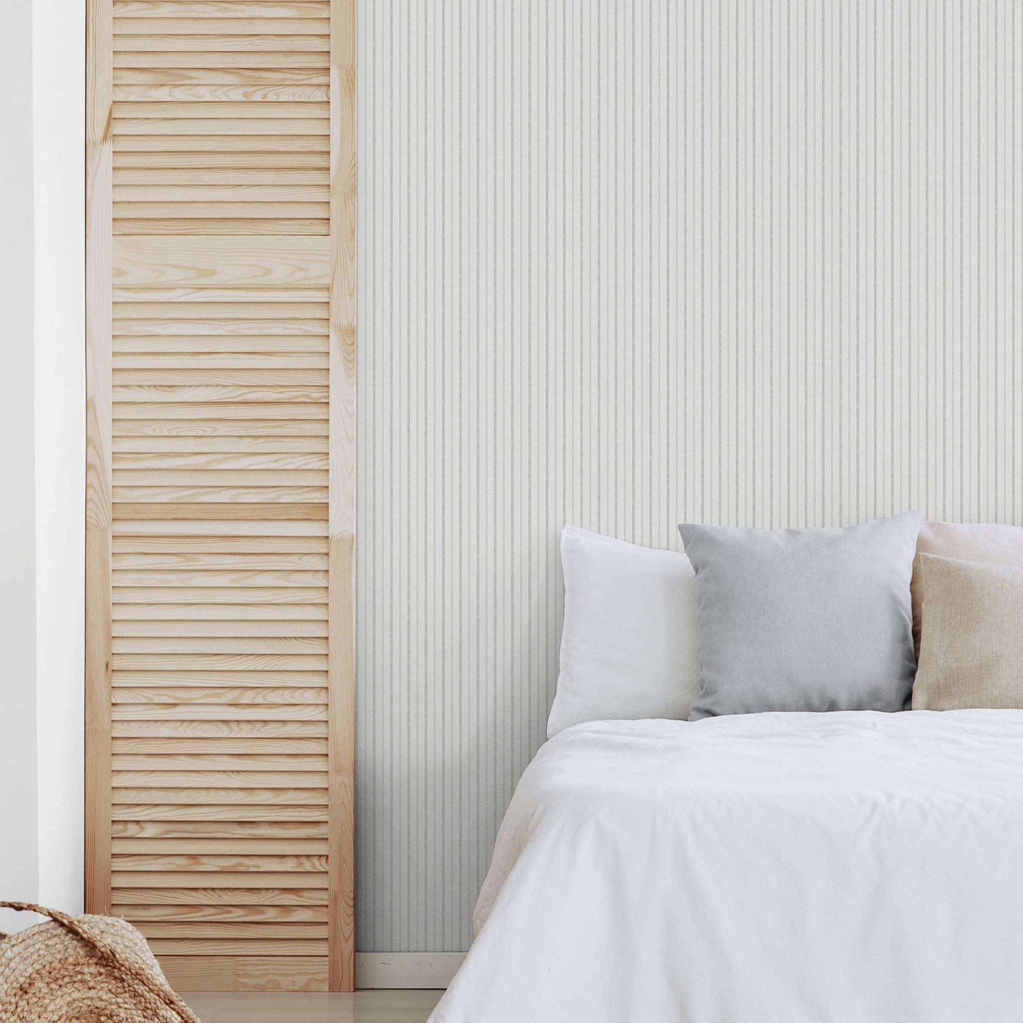 9818-3 Shirt Stripe Silver Grey Essential Stripes Wallpaper by Galerie