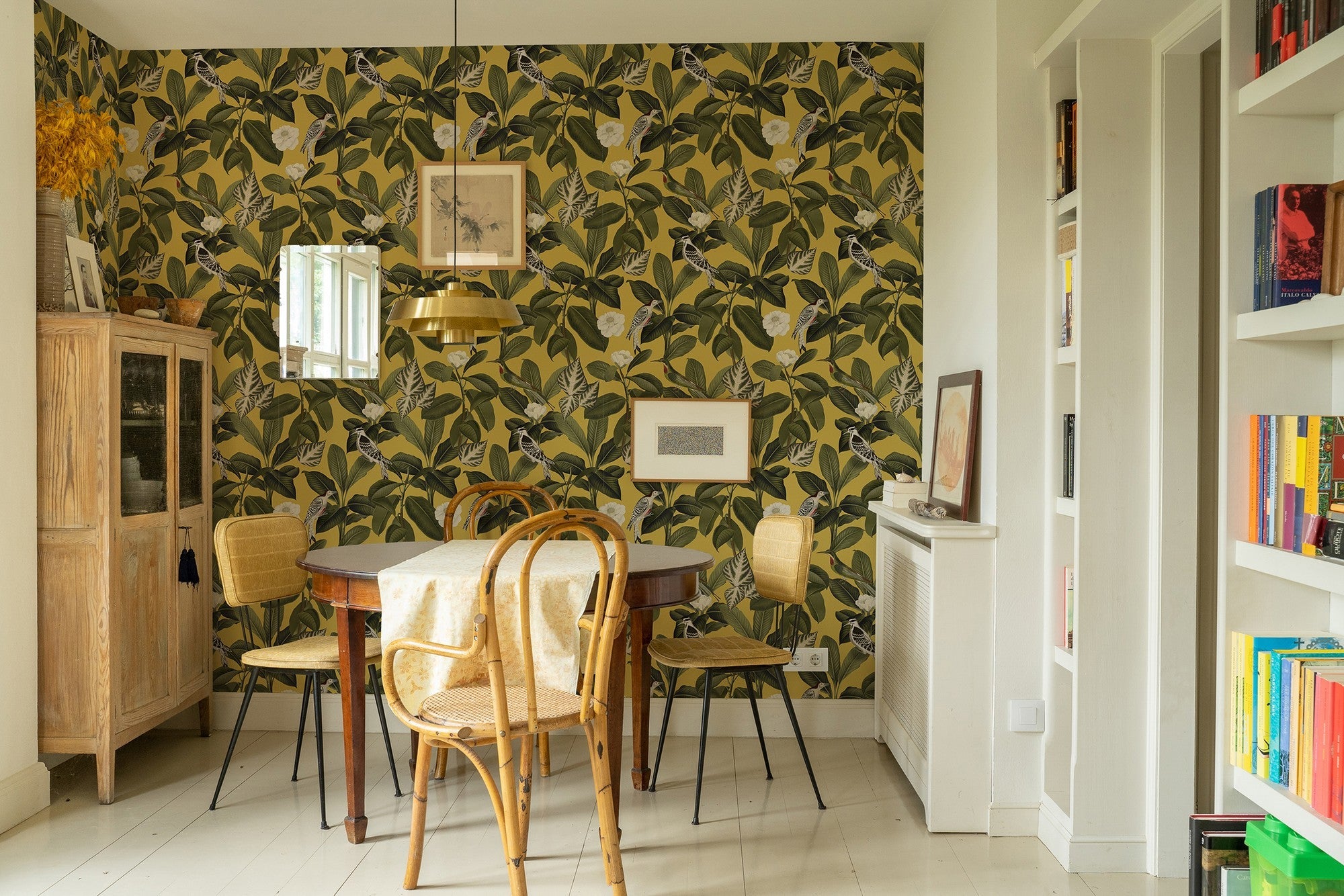 A00208 Rocio Cúrcuma Feria Wallpaper by Coordonné