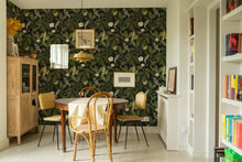 A00210 Rocio Azabache Feria Wallpaper by Coordonné