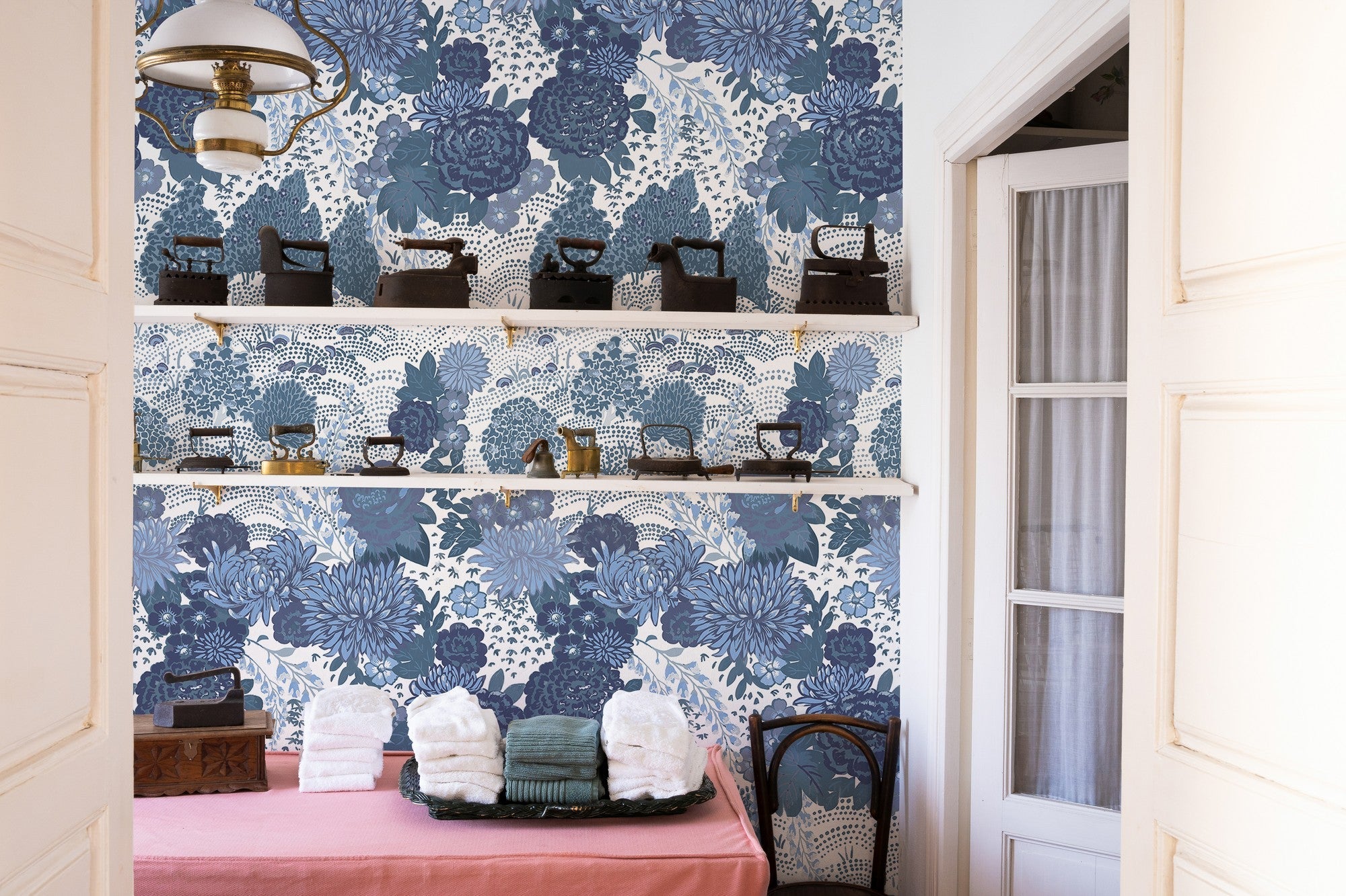 A00238 Maria Luisa Índigo Feria Wallpaper by Coordonné