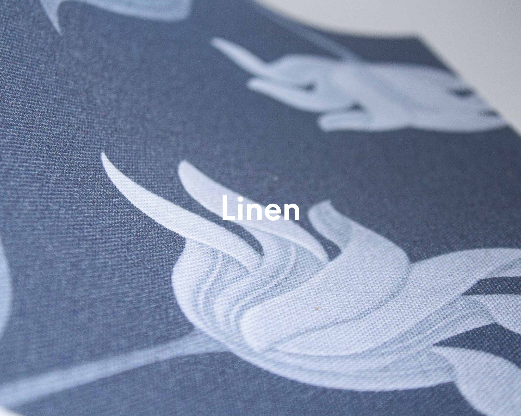 A00308 Daffodils Galaxy, Azul Oscuro Linen Aracne Mural by Coordonné