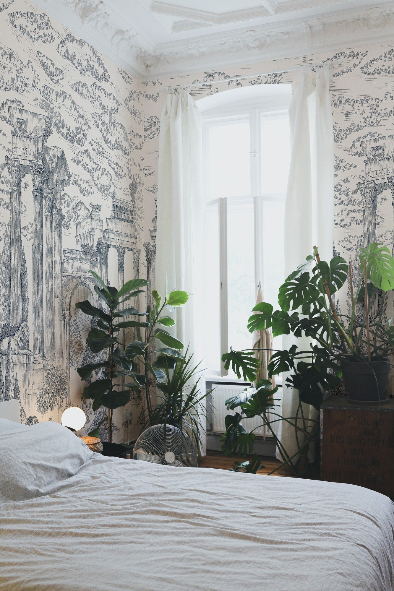 A00330 Ruins Cobalt Linen Aracne Mural by Coordonné