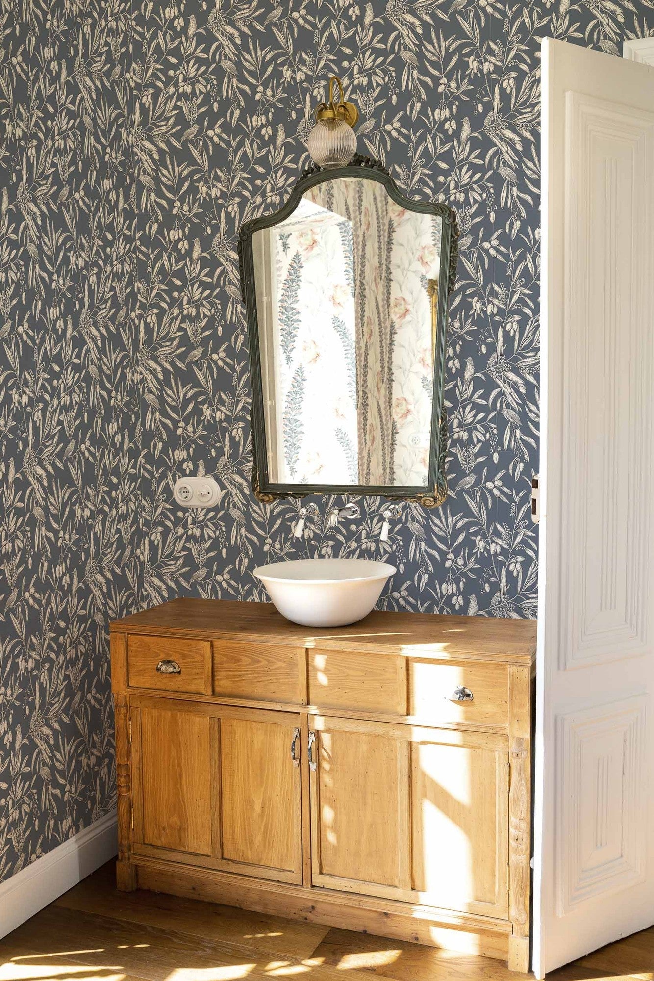 A00504 Aceituna Bay Olivar Wallpaper by Coordonné