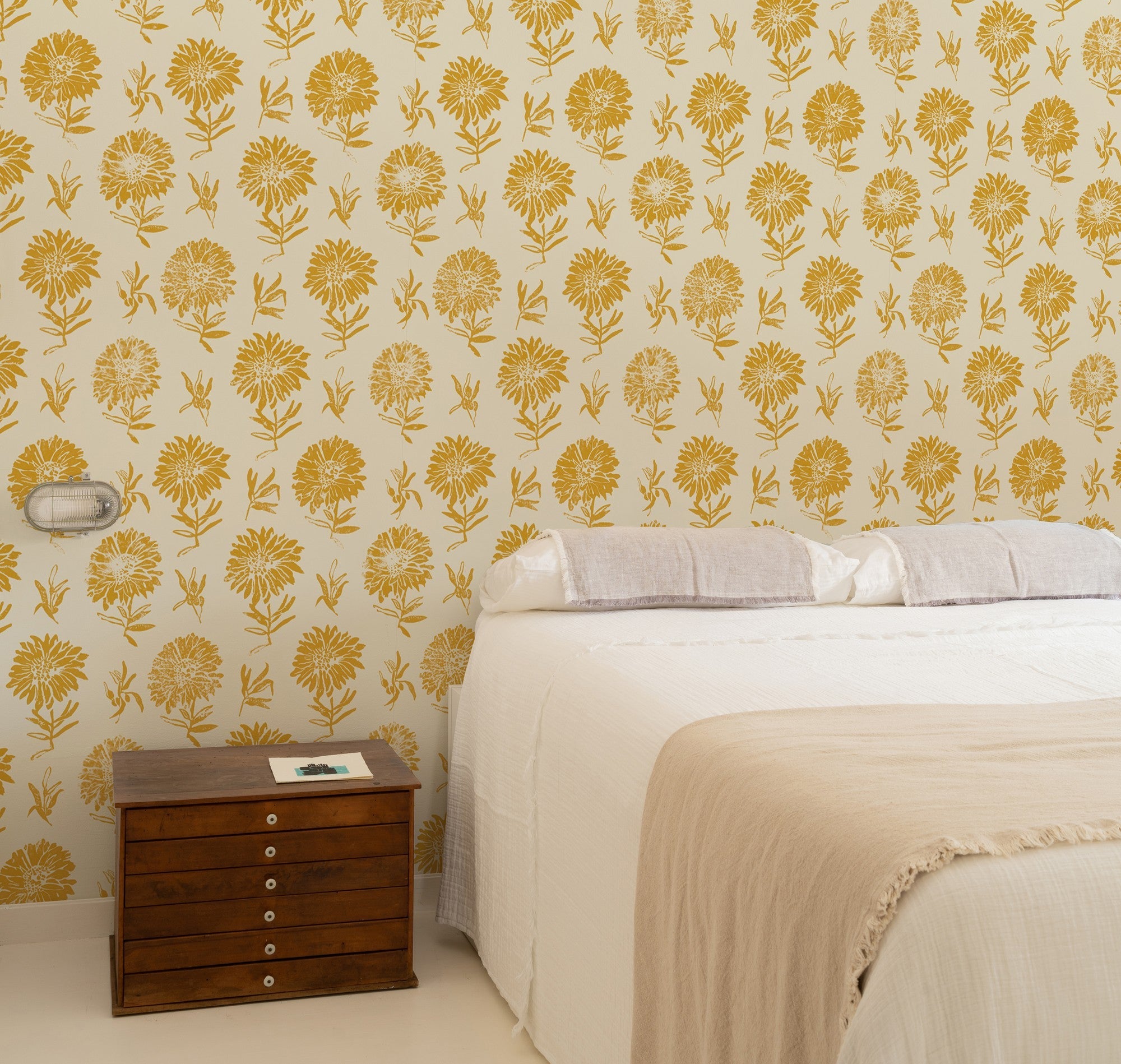 A00632 Pradera Curry Lur Wallpaper by Coordonné