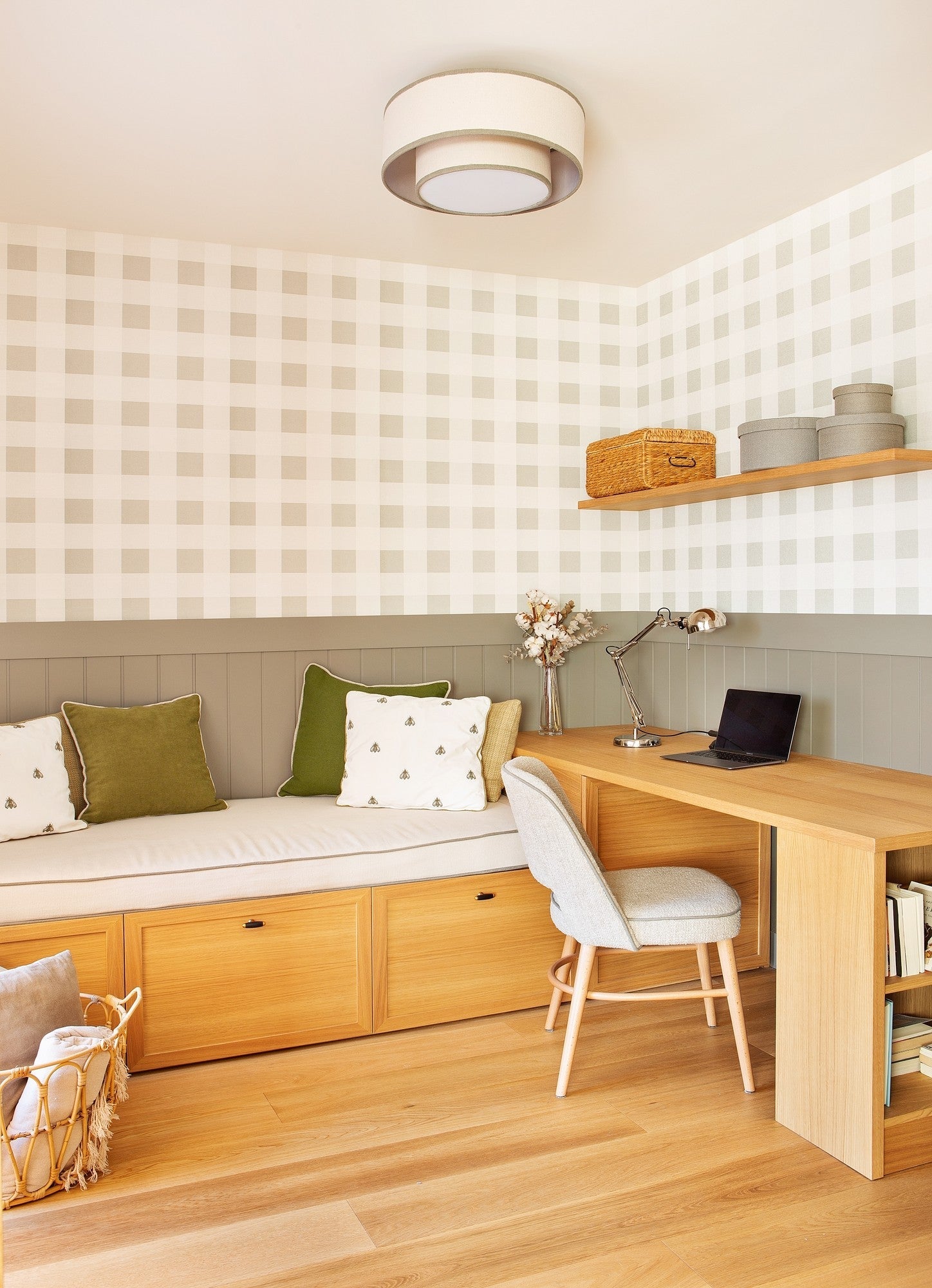 A00750 Check 8 Yeso Stripes & Checks Wallpaper by Coordonné