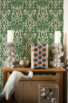 A00801 Padmasalis Green Ikart Wallpaper by Coordonné