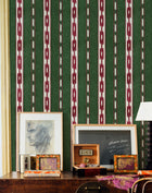 A00806 Kente Green Ikart Wallpaper by Coordonné