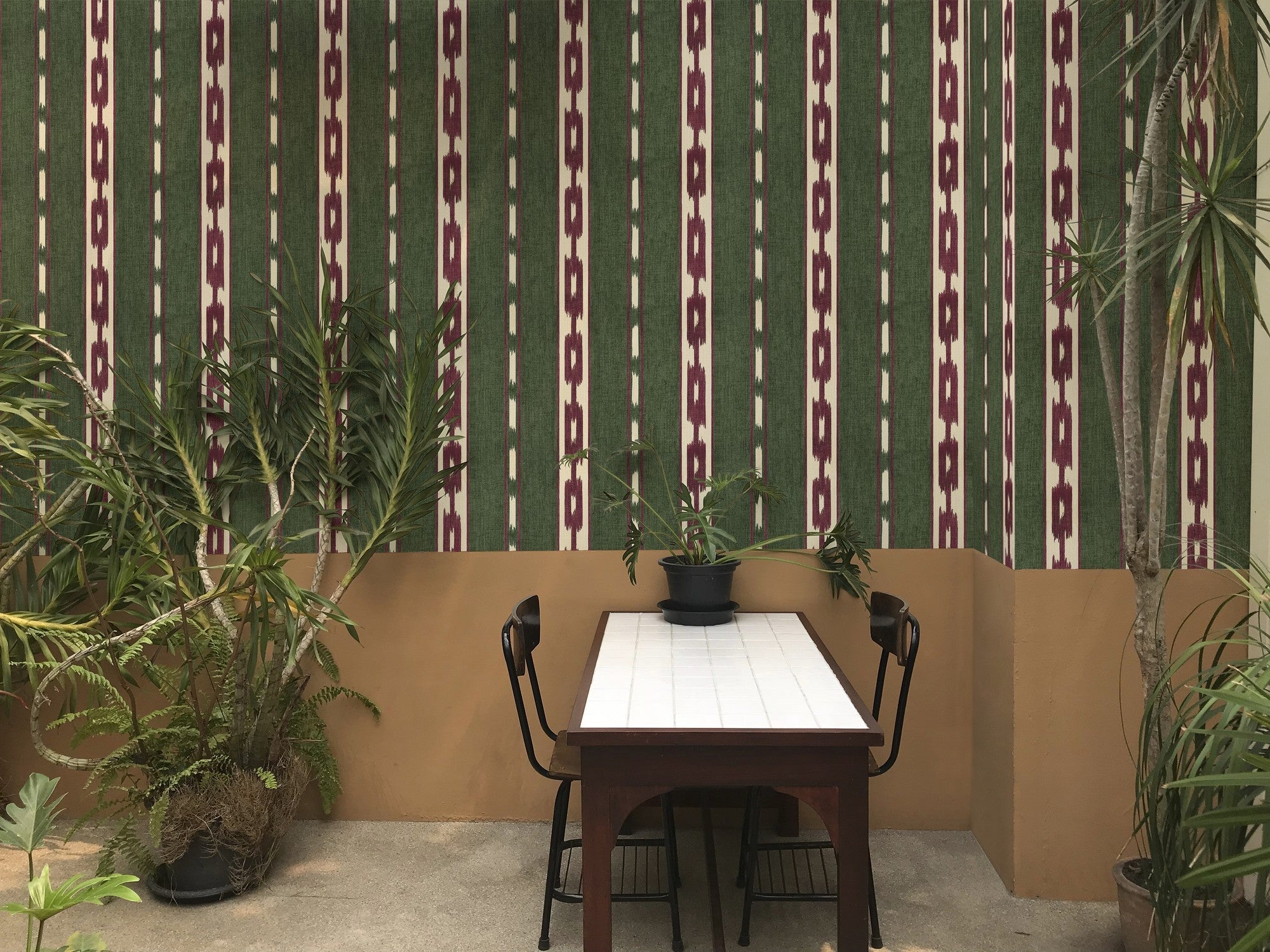 A00806 Kente Green Ikart Wallpaper by Coordonné