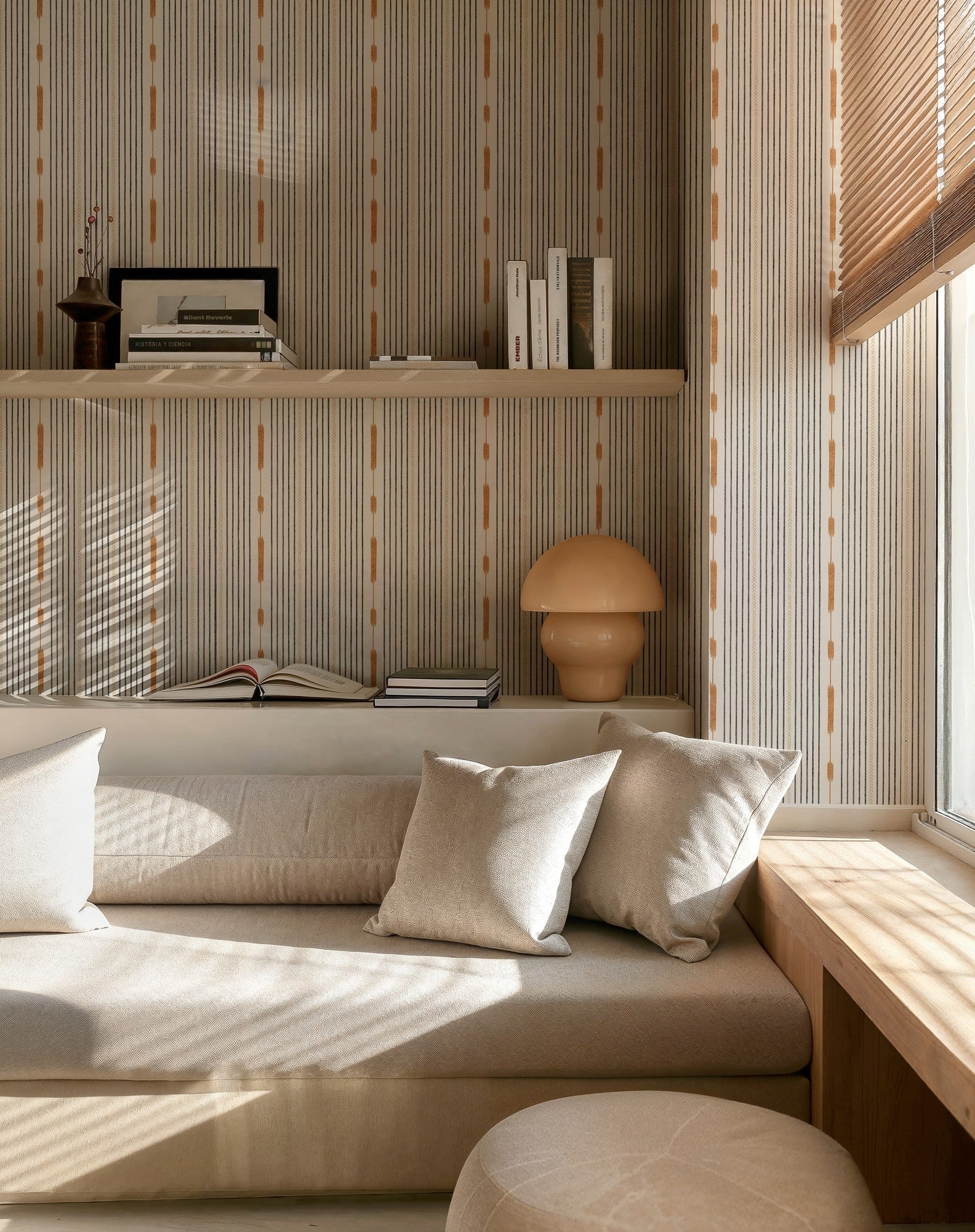 A00819 Huipil Black Ikart Wallpaper by Coordonné