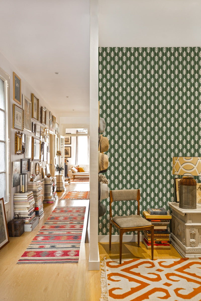 A00826 Llengües Green Ikart Wallpaper by Coordonné