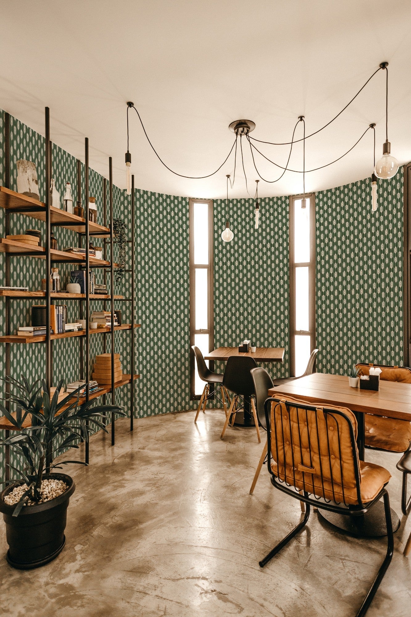 A00826 Llengües Green Ikart Wallpaper by Coordonné