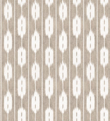 A00828 Llengües Cream Ikart Wallpaper by Coordonné