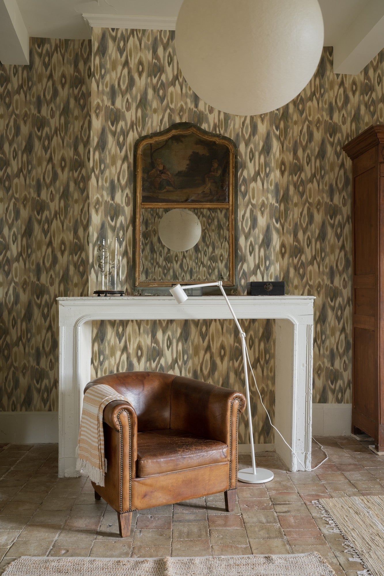 A00832 Abr Cream Ikart Wallpaper by Coordonné
