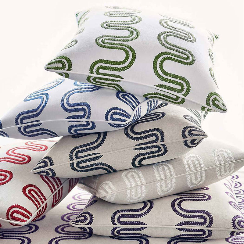 AF9639 Herriot Way Embroidery Savoy White on Flax Fabric by Anna French