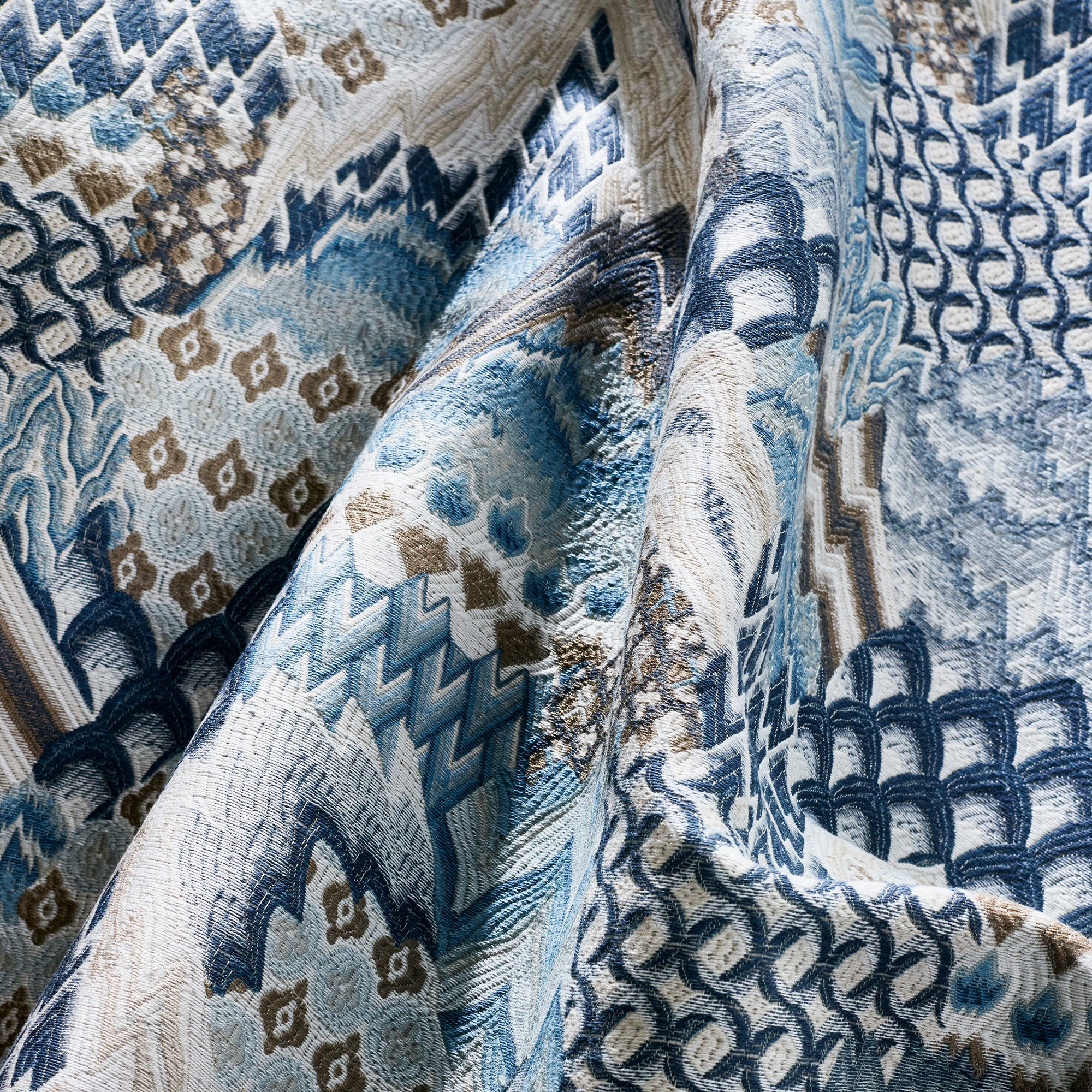 AW9246 Avalon Winter Camelot Fabric by Anna French