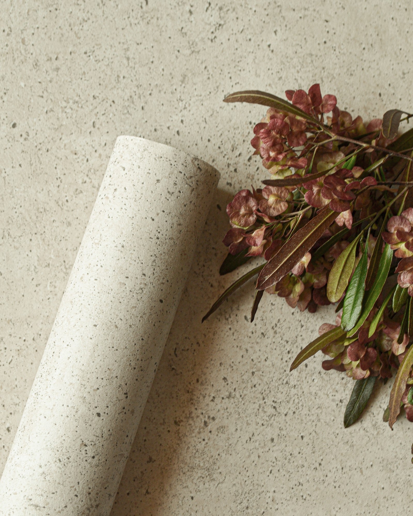 B00014 Ciment Single Corail Palette Wallpaper by Coordonné