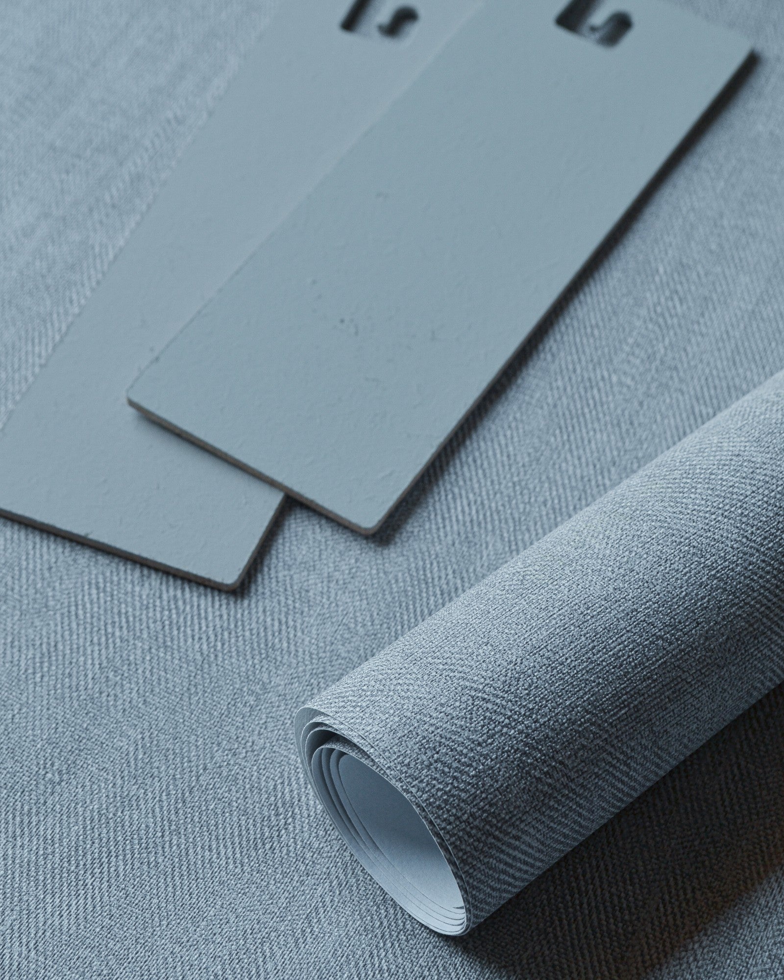 B00045 Sergé Single Outremer Palette Wallpaper by Coordonné