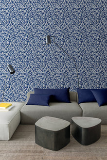 B00229 Fluid Klein Artisan by Bodo Sperlein Wallpaper by Coordonné