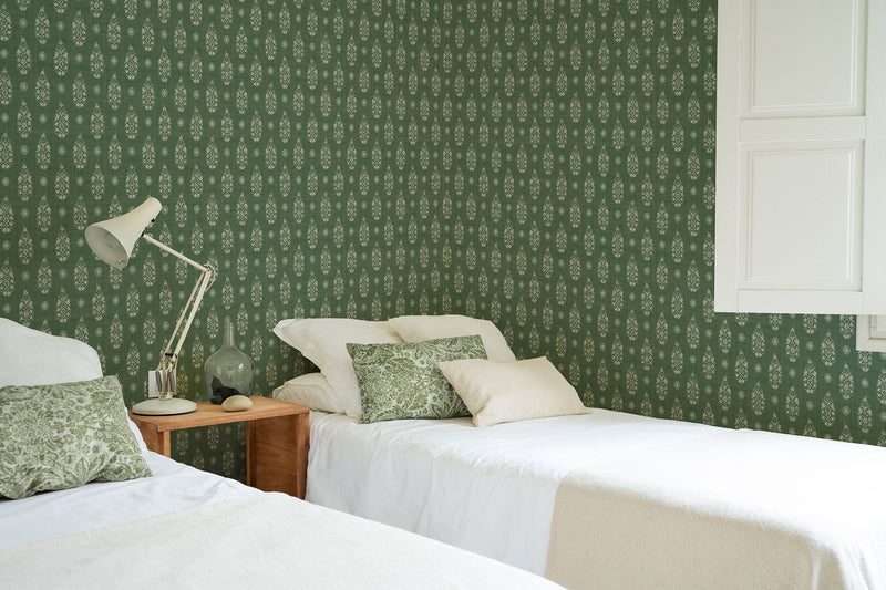 Paisley Emerald Victorian Wallpaper by Coordonné