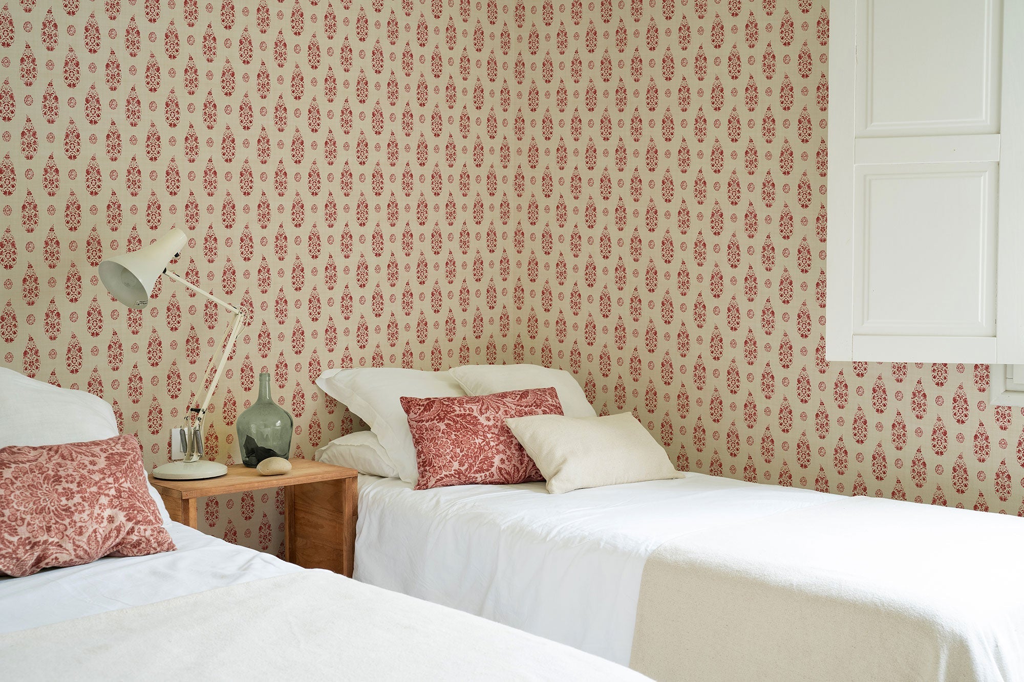 Paisley Red Victorian Wallpaper by Coordonné