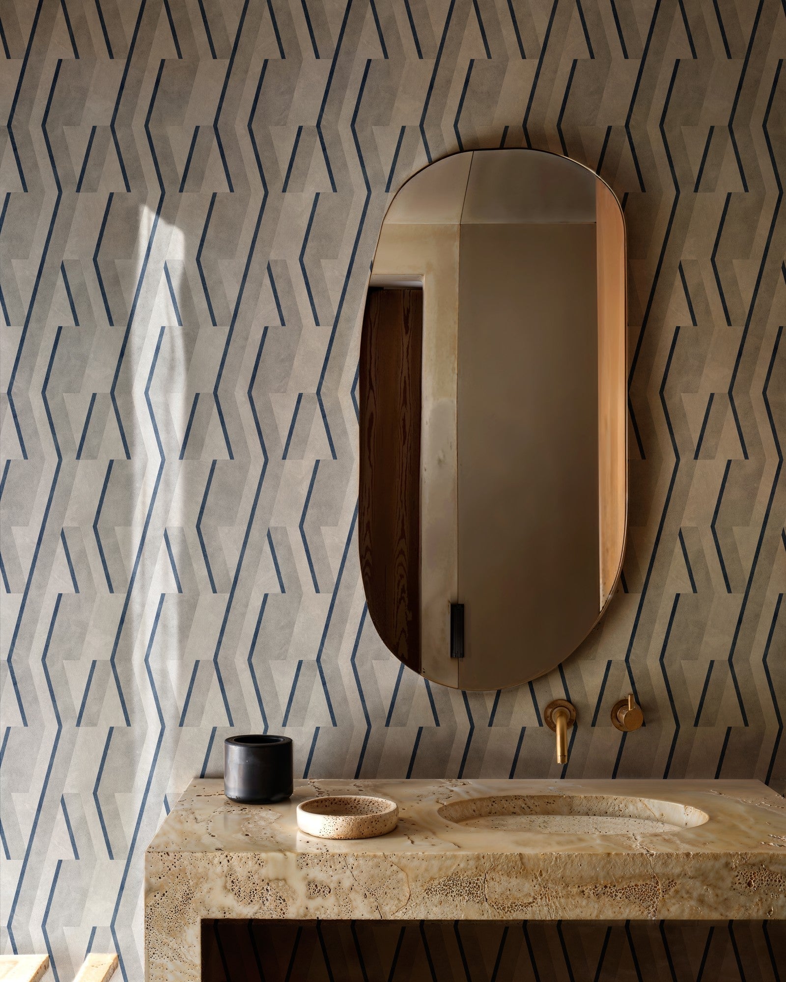 B00530 Parallels Navy Lattice Wallpaper by Coordonné
