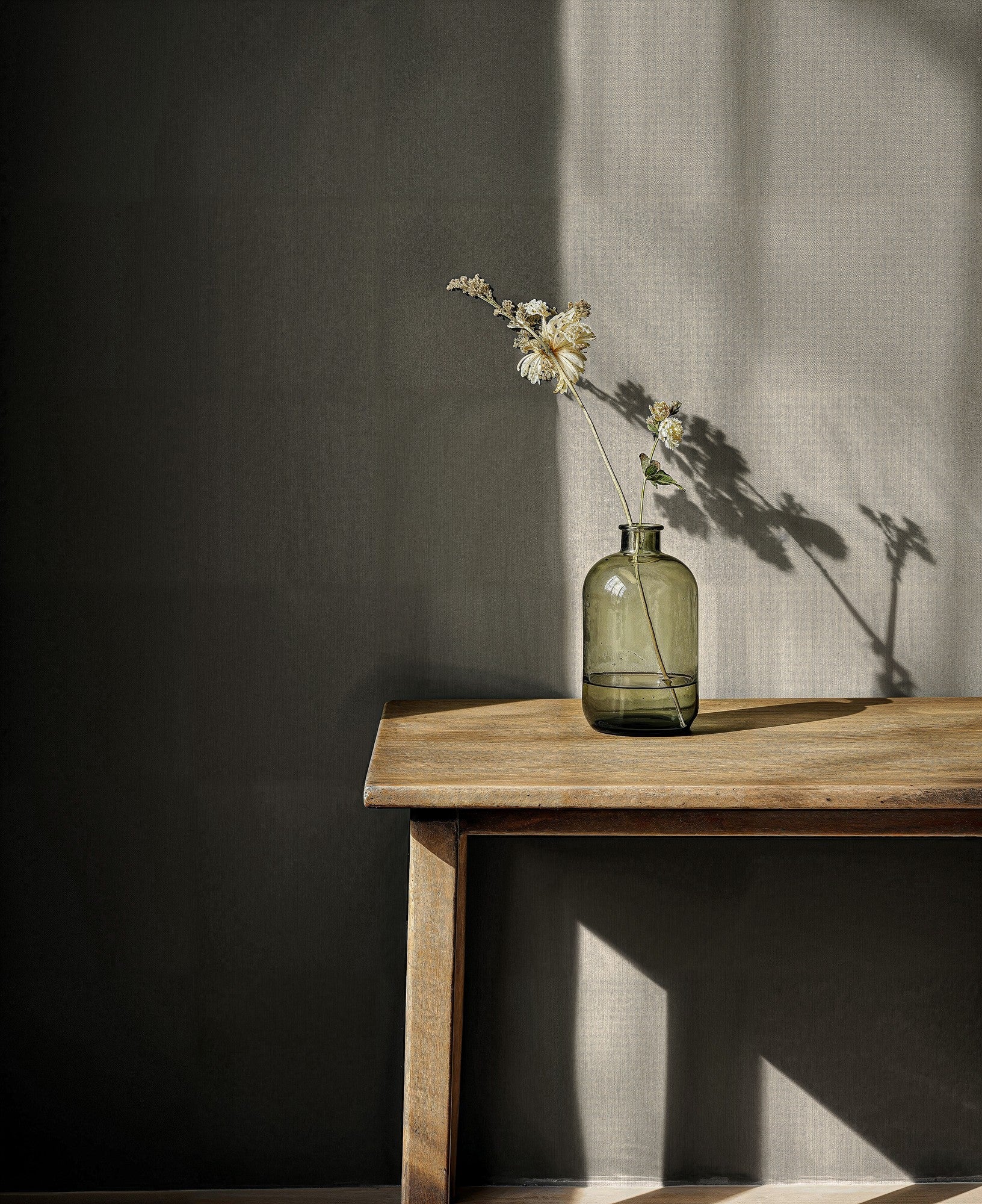 B00746 Otomán White/grey Tactus Wallpaper by Coordonné
