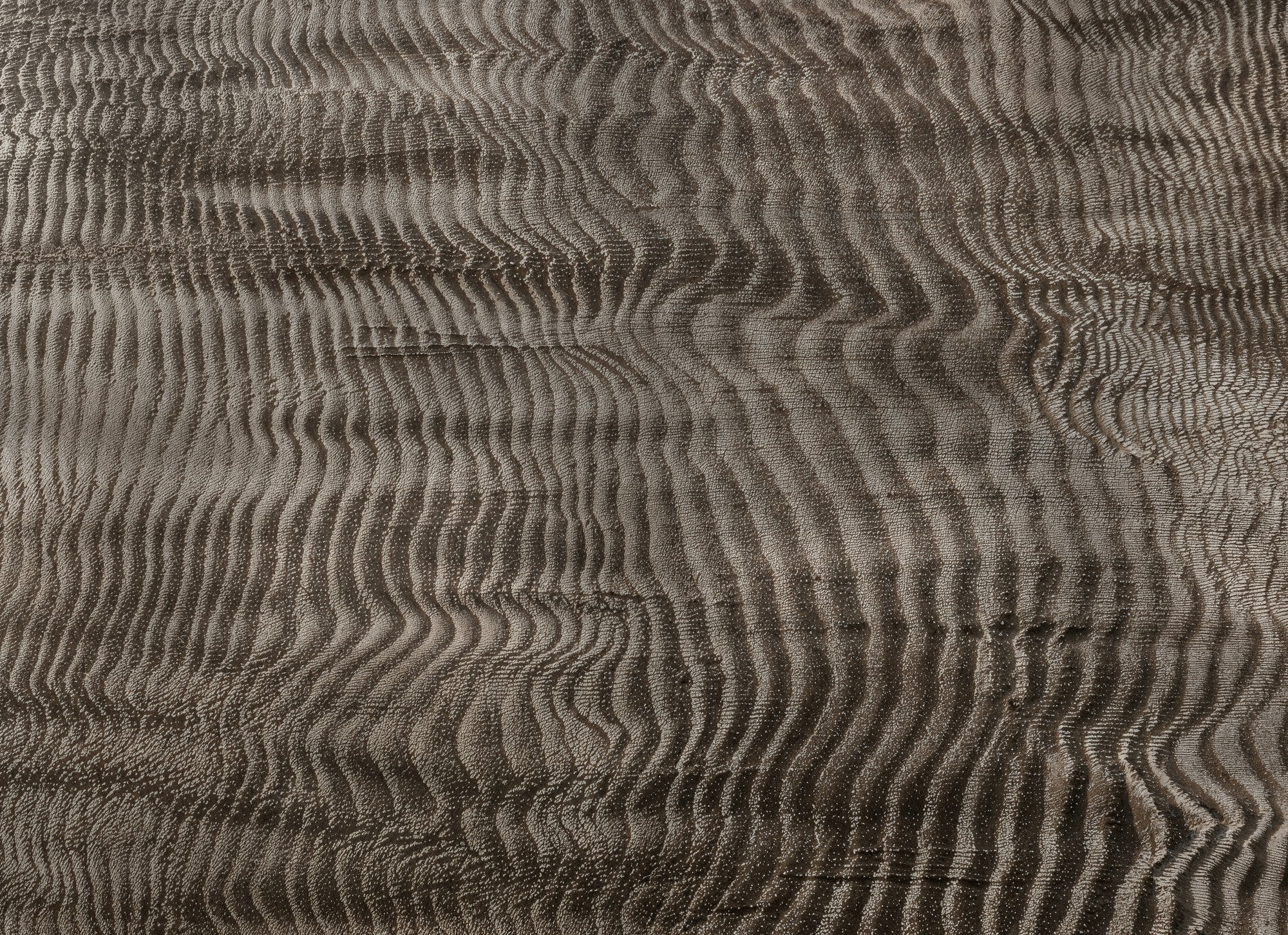 B00841 Harenae Silver Random Metallics II Mural by Coordonné