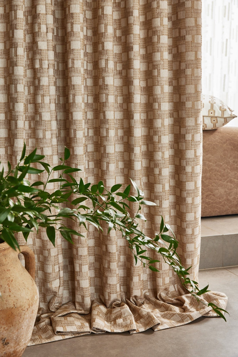 River Butterscotch Brodie Fabric by Prestigious Textiles | 4257/513