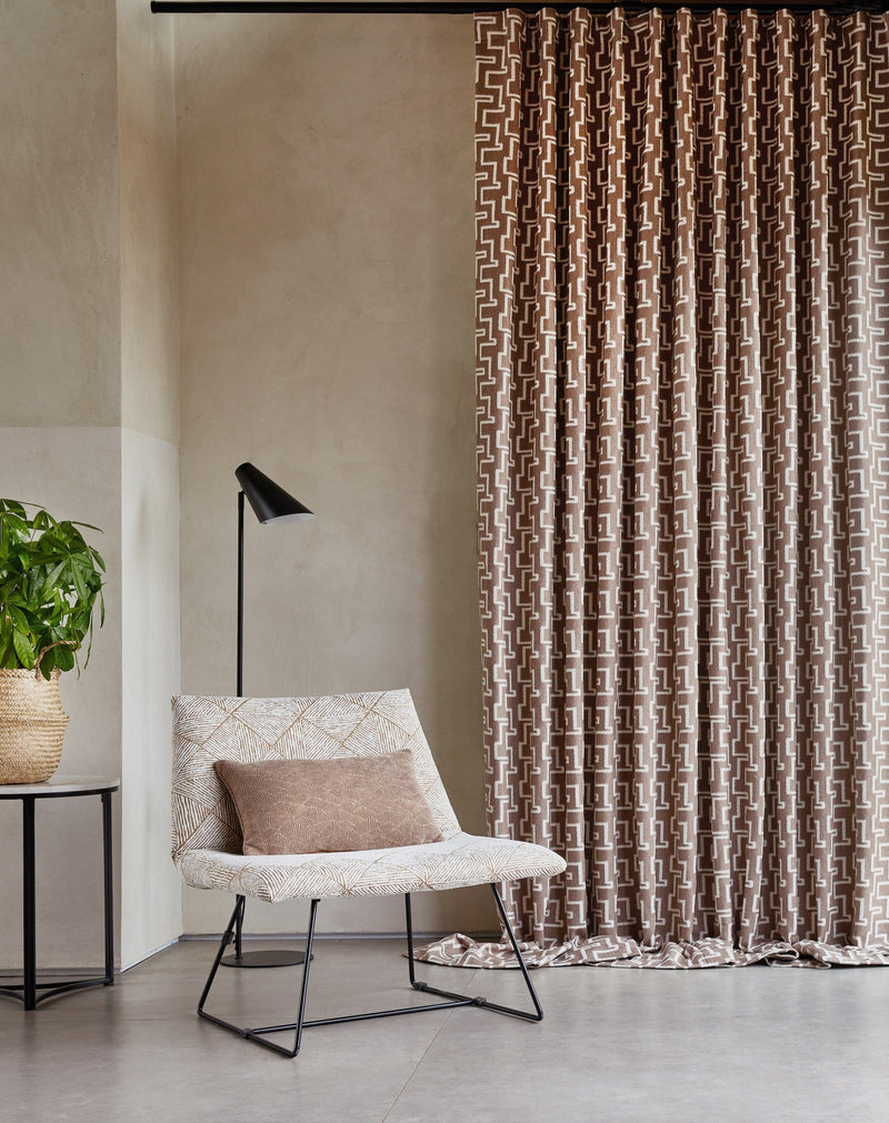 Oakley Butterscotch Brodie Fabric by Prestigious Textiles | 4256/513