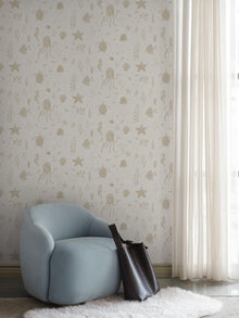 S10716 Beige Della Familjen Wallpaper by Sandberg