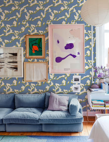 Galope Blue Coco Dávez Colortherapills Wallpaper by Coordonné