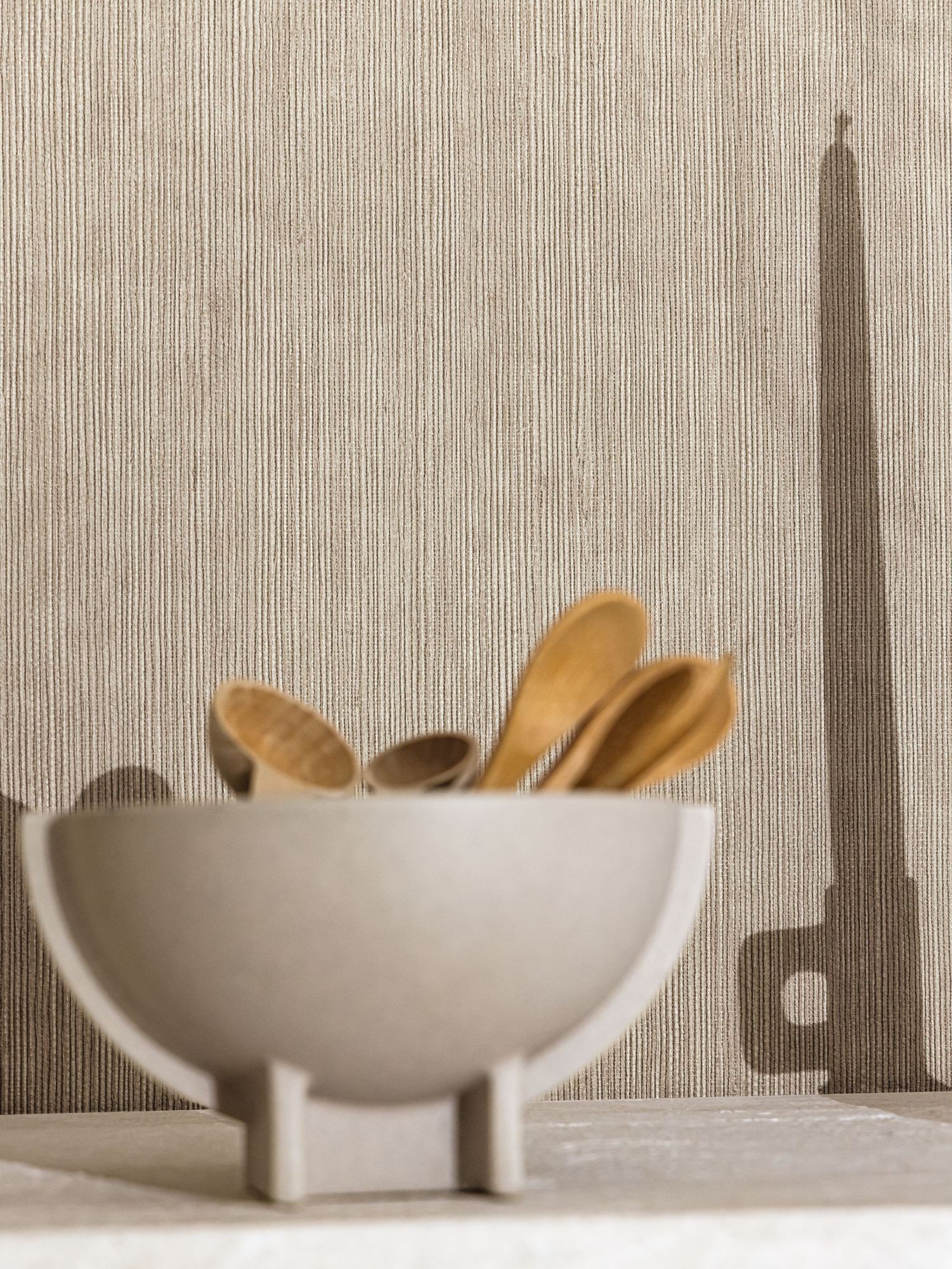 MIP106011660 Uni Taupe Fonce Wallpaper by Caselio
