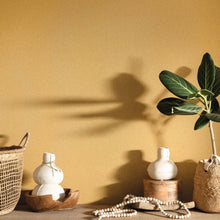 102222525 Chevron Uni Ocre Color Box 3 Wallpaper by Caselio