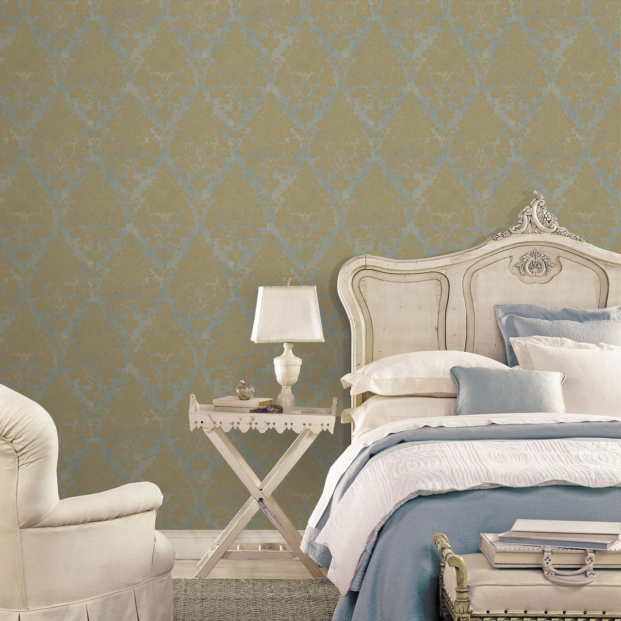 CI38220 Damask Classic Silks 4 Wallpaper By Galerie