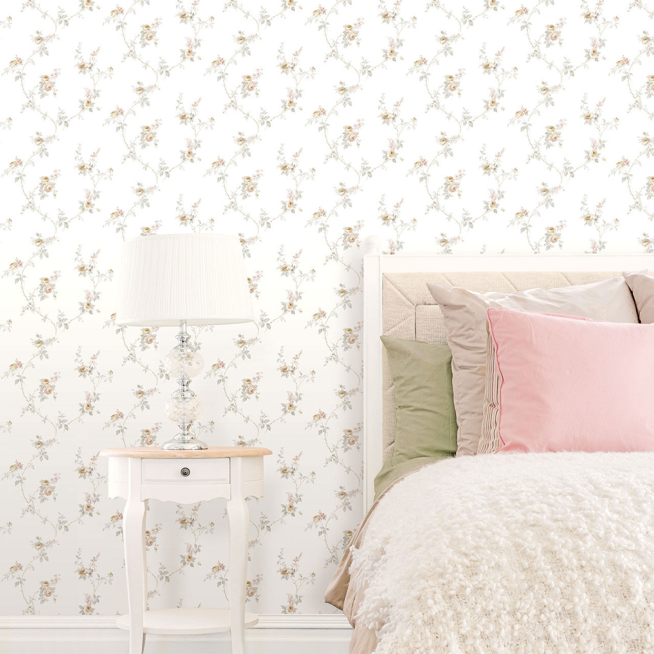 CI38224 White Wedding Trail Classic Silks 4 Wallpaper By Galerie