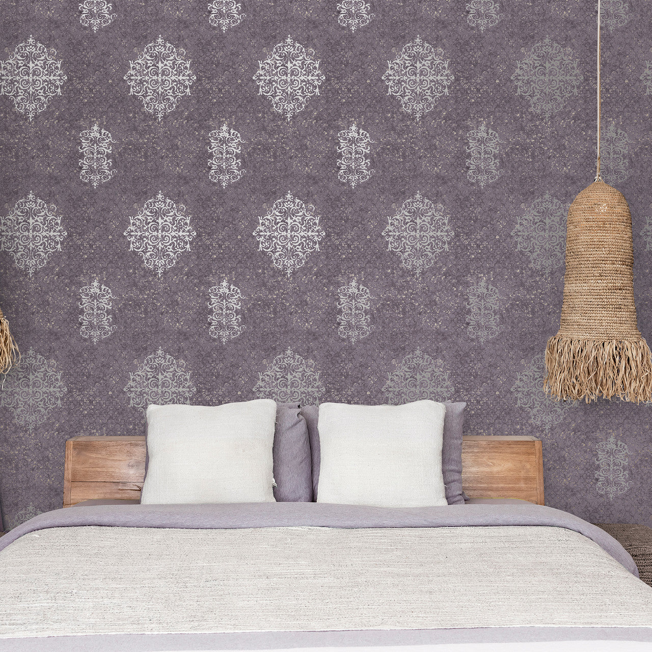 CM2481 Lustre Metallic Purple Lilac Wallpaper by Galerie