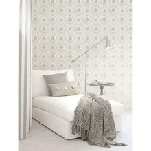 CS35628 Classic Silks 3 Wallpaper By Galerie