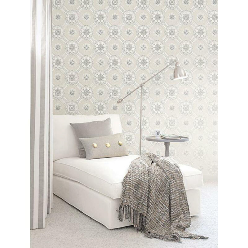 CS35628 Classic Silks 3 Wallpaper By Galerie