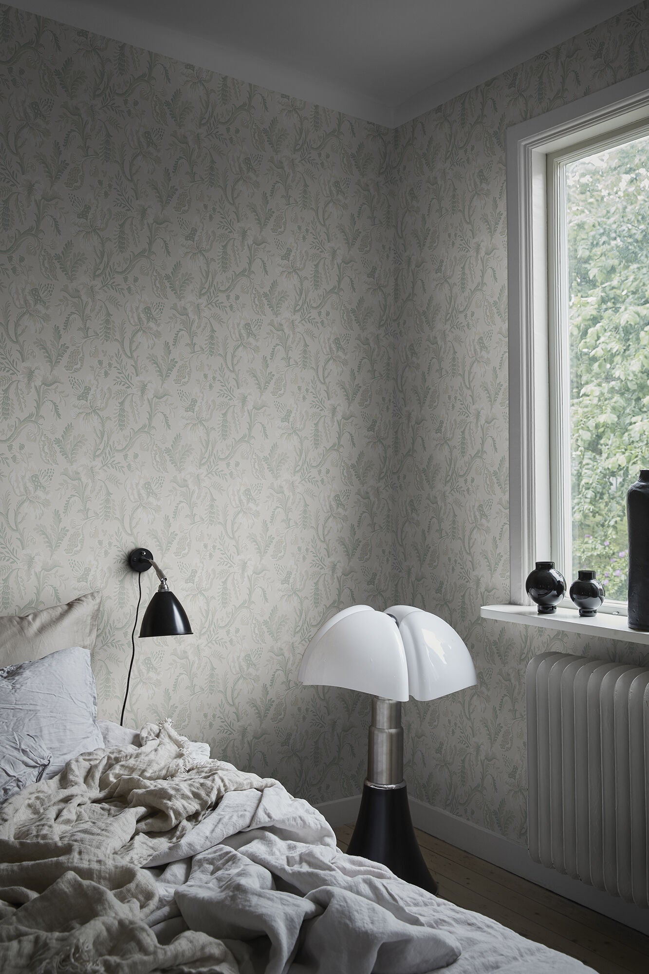 S10241 Pastel Daphne Le Village Wallpaper by Sandberg