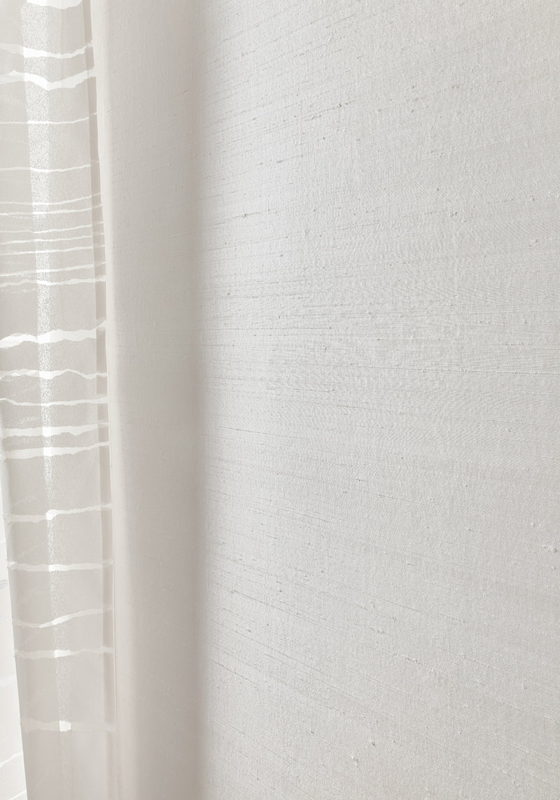 Sopraffino Grigio Spring 2024 Wallpaper by Coraggio | CW10041