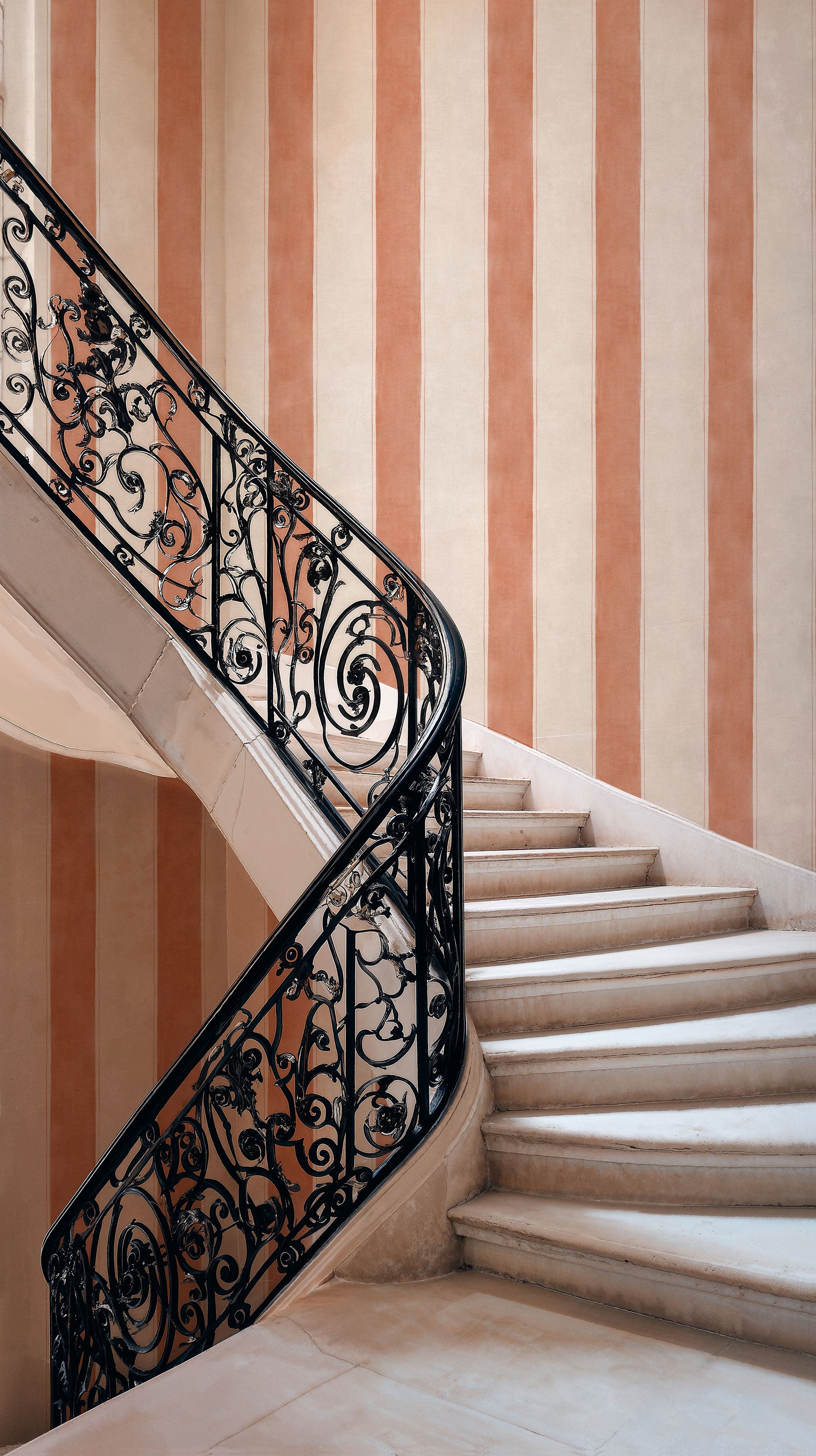 Florentine Stripe Peach Damaskus Wallpaper by Coordonné