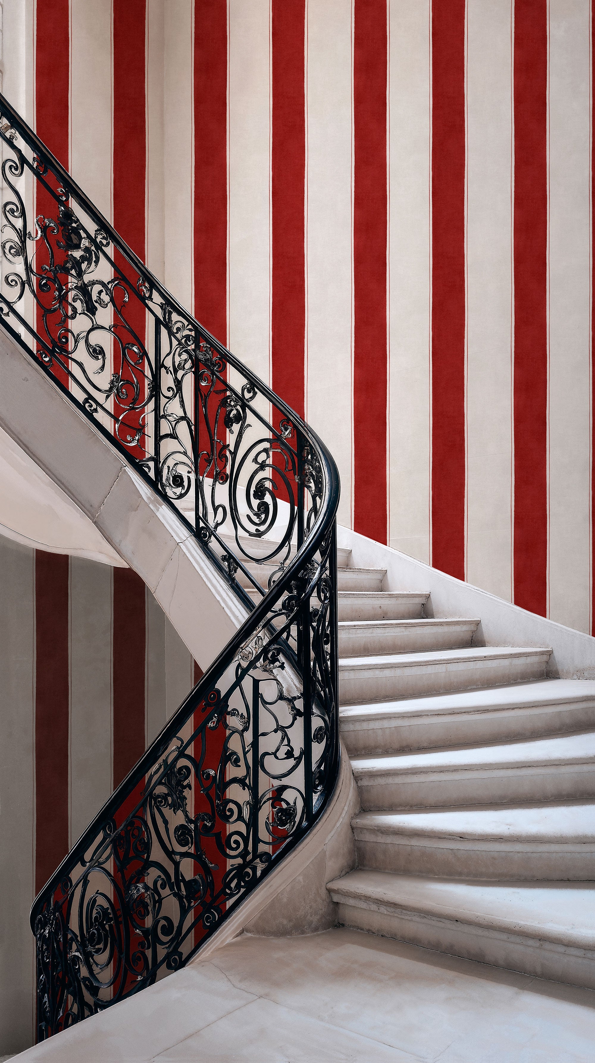 Florentine Stripe Vermilion Damaskus Wallpaper by Coordonné