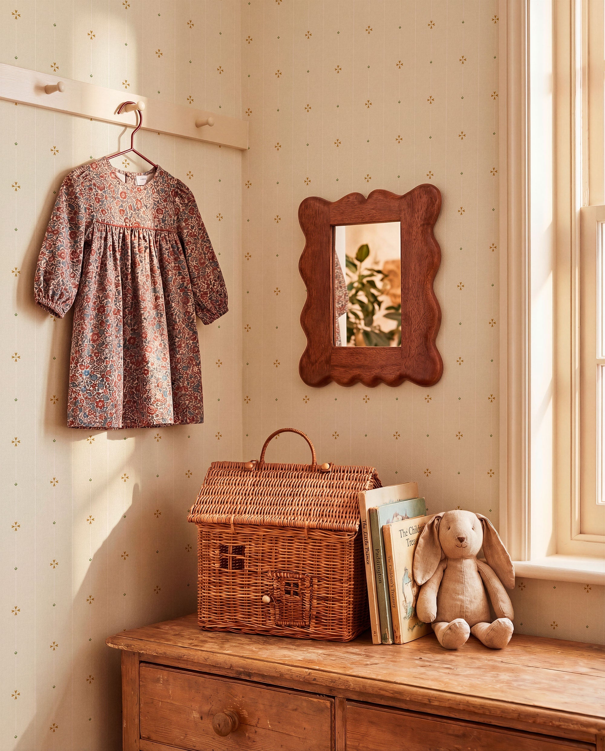 Blouse Mustard BB Kids Wallpaper by Coordonné