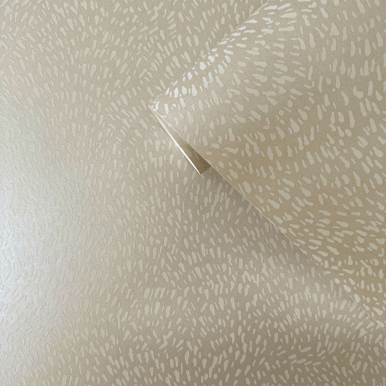 DWP0363-03 Fan Fleck Zen Cream Wallpaper By Galerie
