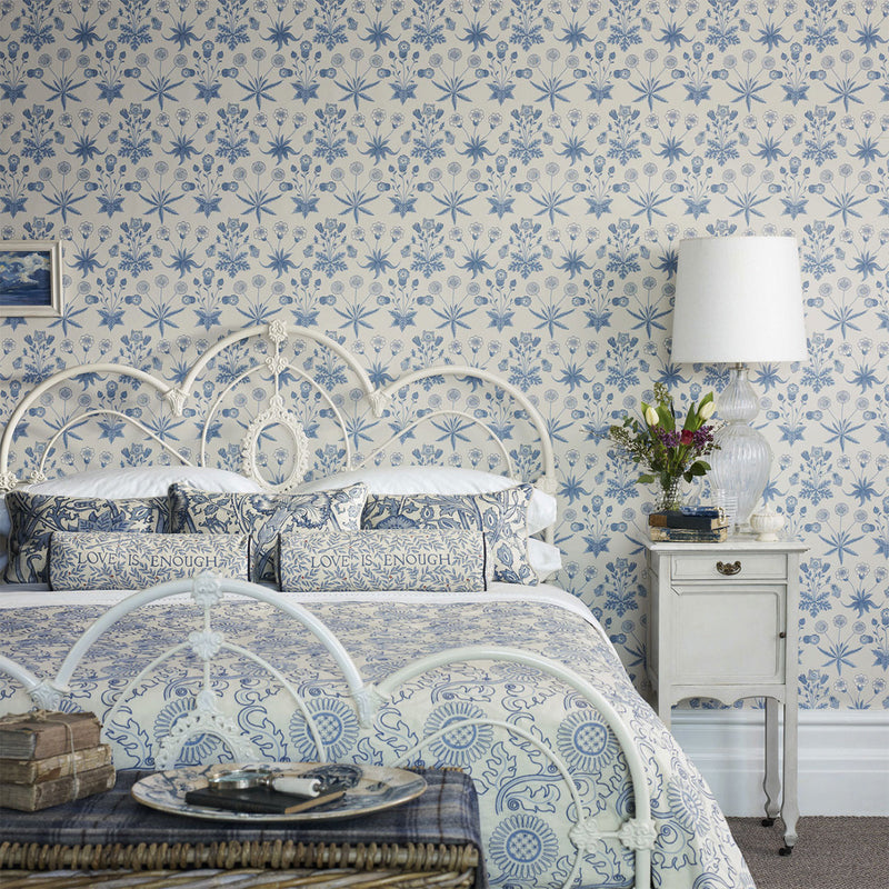 Daisy Morris Wallpaper by Morris & Co